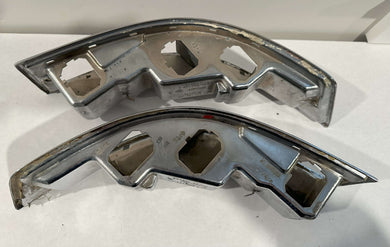 SWB turn signals pair with corrosion-free and dent-free solid edges, ideal for restoration or direct use.