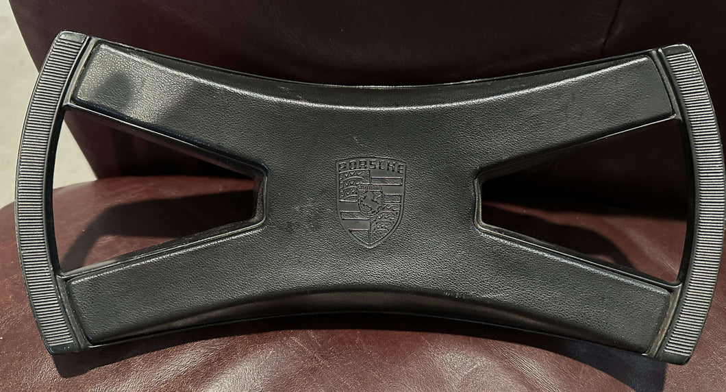 LWB Steering Wheel Butterfly in excellent condition for 1968-1973 models, includes mount, cancel ring, and rubber buffer.