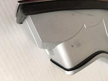Load image into Gallery viewer, Porsche 911/912 F-Series tail light restoration detail.